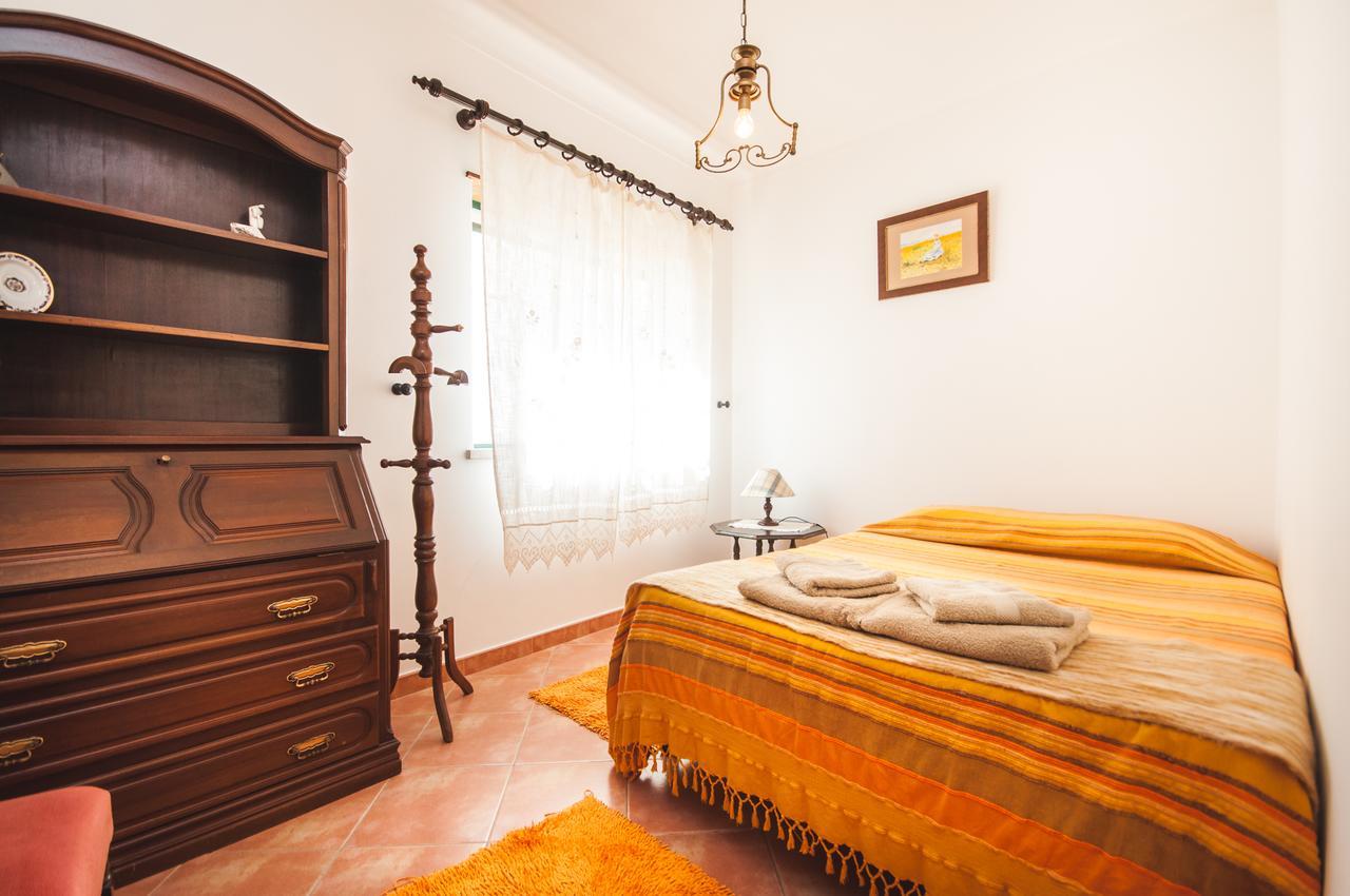 Rivers Nation Surf Camp Bed & Breakfast อาโตเกีย ดา บาเลยา ภายนอก รูปภาพ